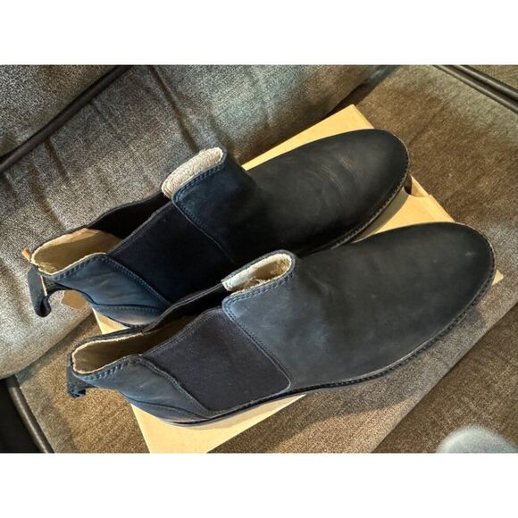 UGG Leif Men’s Black Leather Boots Size 10 - Picture 11 of 12